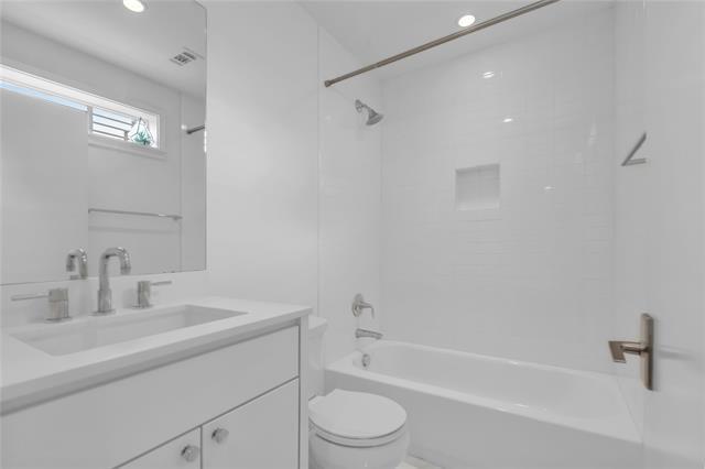 Building Photo - 4915 Flitwick Ct