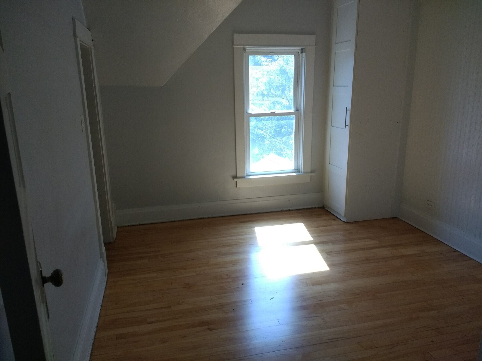 Building Photo - 320 Platt St