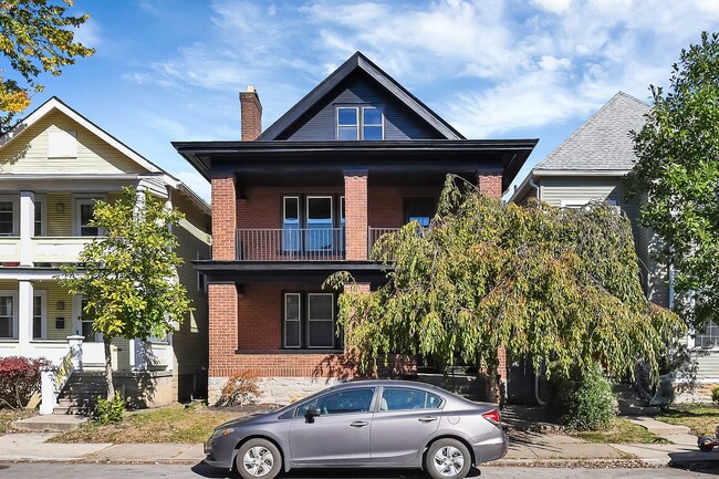 Primary Photo - 1202-1204 Franklin Ave