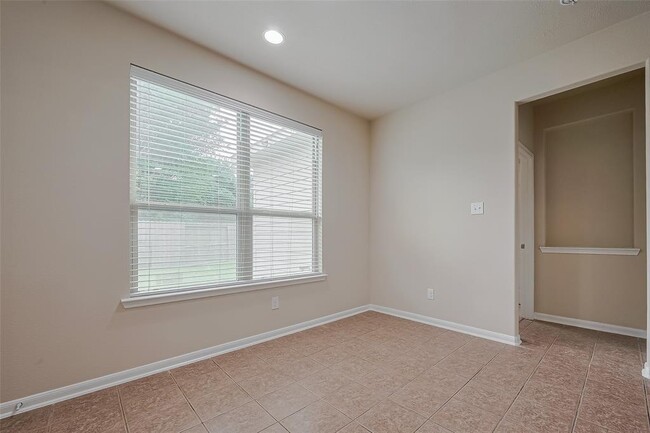 Building Photo - 26027 Chapman Falls Dr