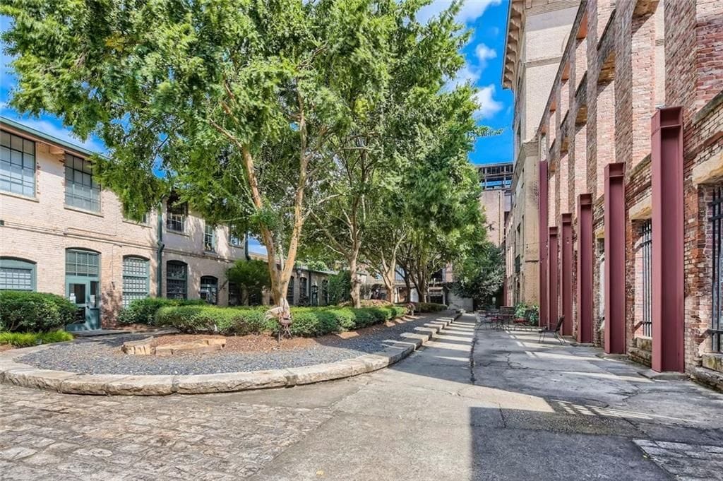 Building Photo - 170 Boulevard, 101F