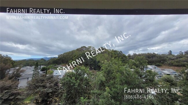 Building Photo - Mililani "Waikalani Woodlands" Newly Remod...