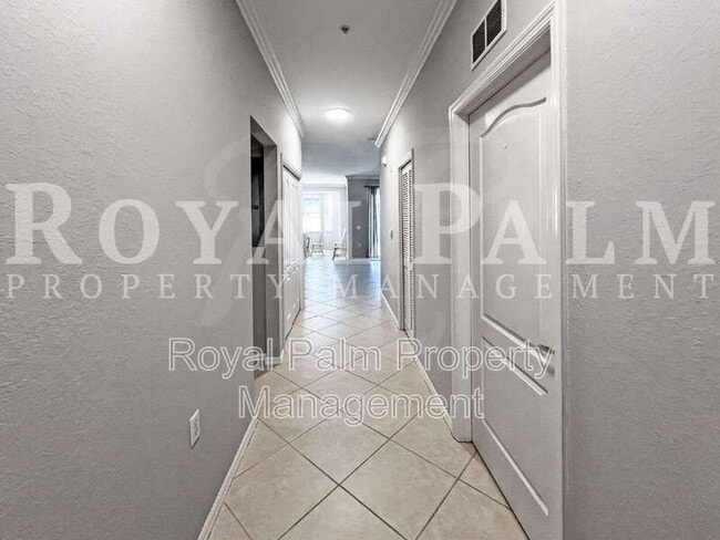 Building Photo - 8550 Kingbird Loop