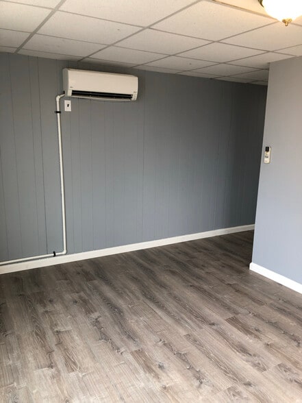 Building Photo - 778 3rd St