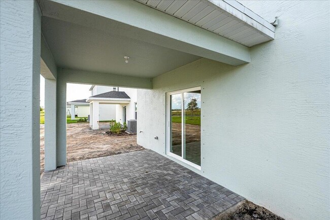 Building Photo - 11177 Fernbrook Dr