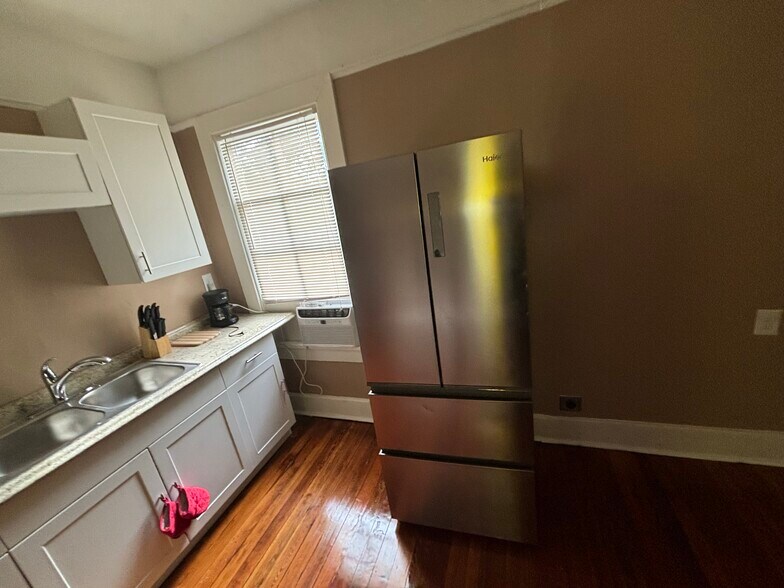 Building Photo - 1231 18th St