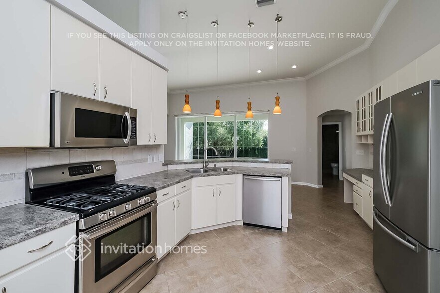 Building Photo - 22716 Neff Ct