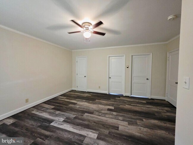 Building Photo - 1509 N Decker Ave