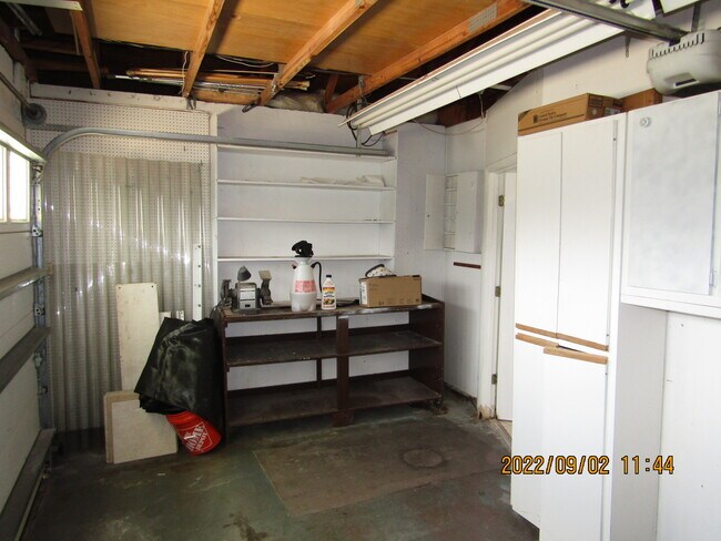 Building Photo - 736 Cadiz Rd