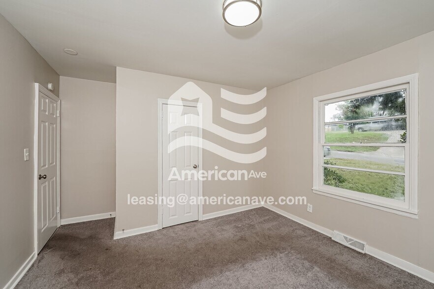 Building Photo - 5112 Avenue K
