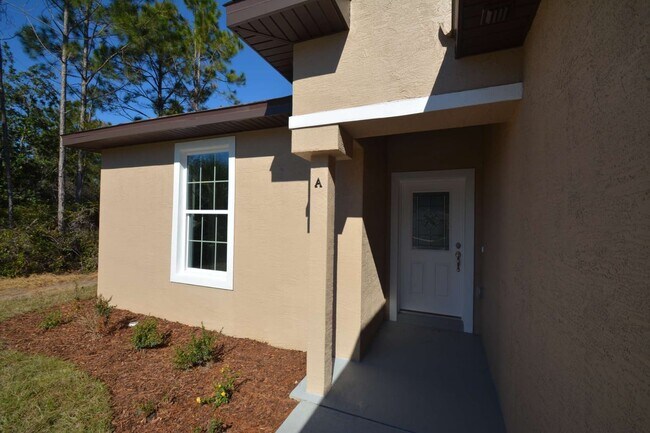 Building Photo - 25 Rosepetal Ln