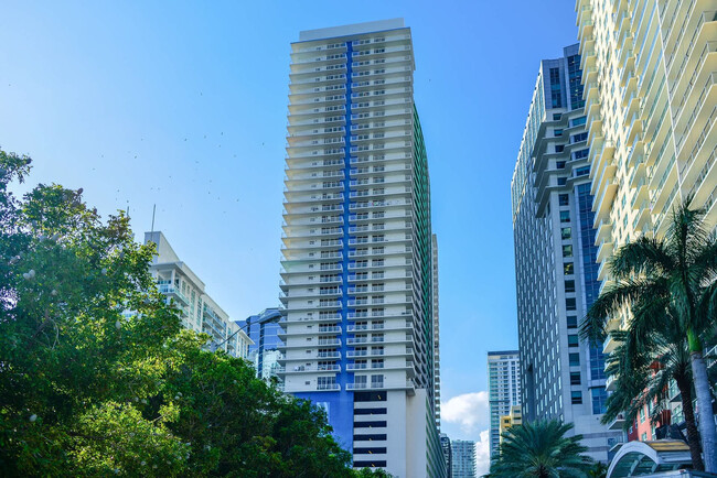 Building Photo - 1200 Brickell Bay Dr