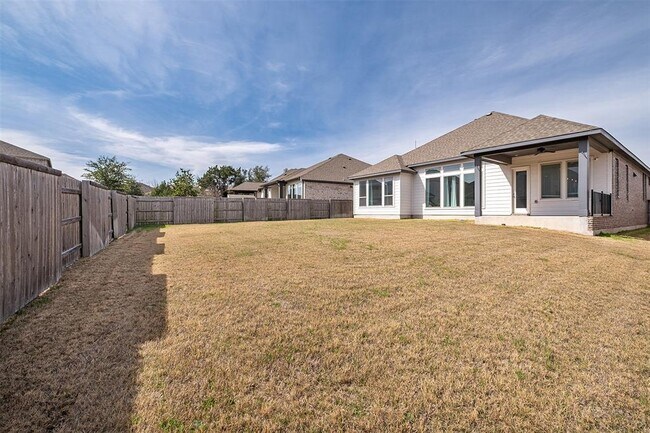 Building Photo - 259 Silver Pass