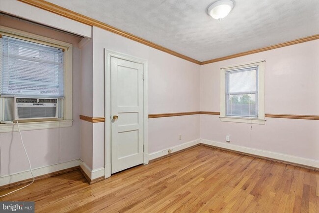 Building Photo - 508 Dunlap St