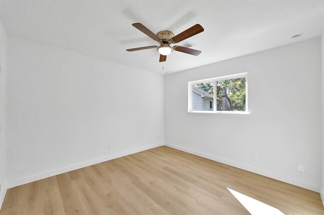 Building Photo - 11612 Timberwild St