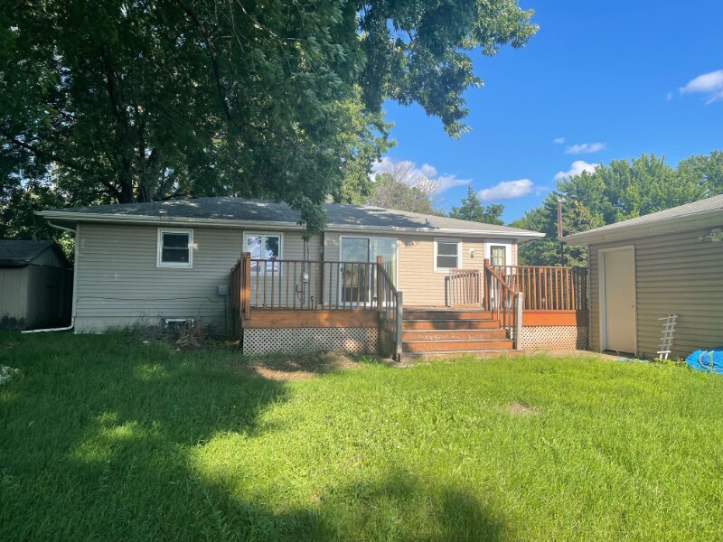 Building Photo - 7534 4th St NE