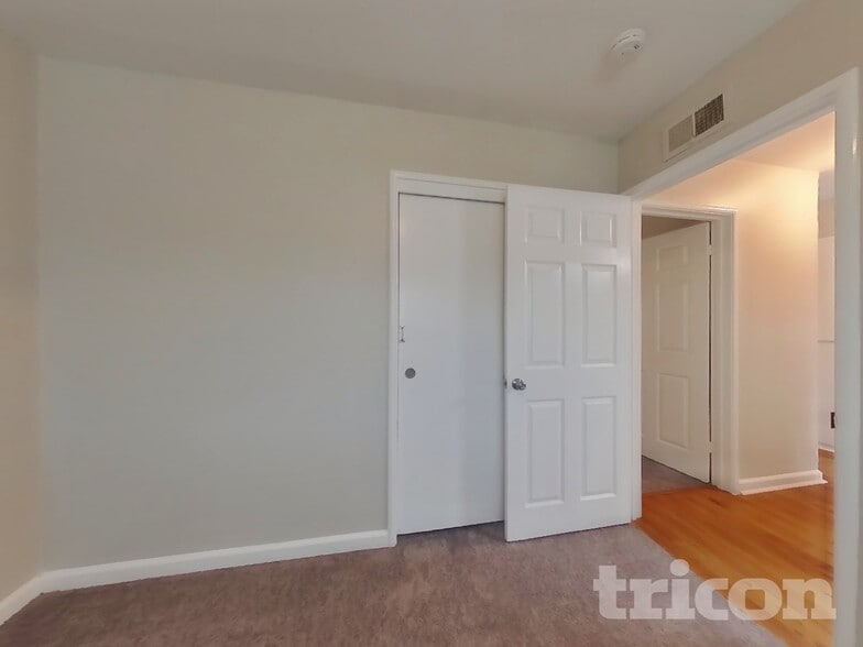 Building Photo - 378 Acacia St