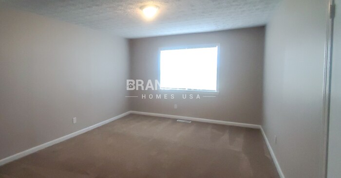 Building Photo - 112 Valerie Ct