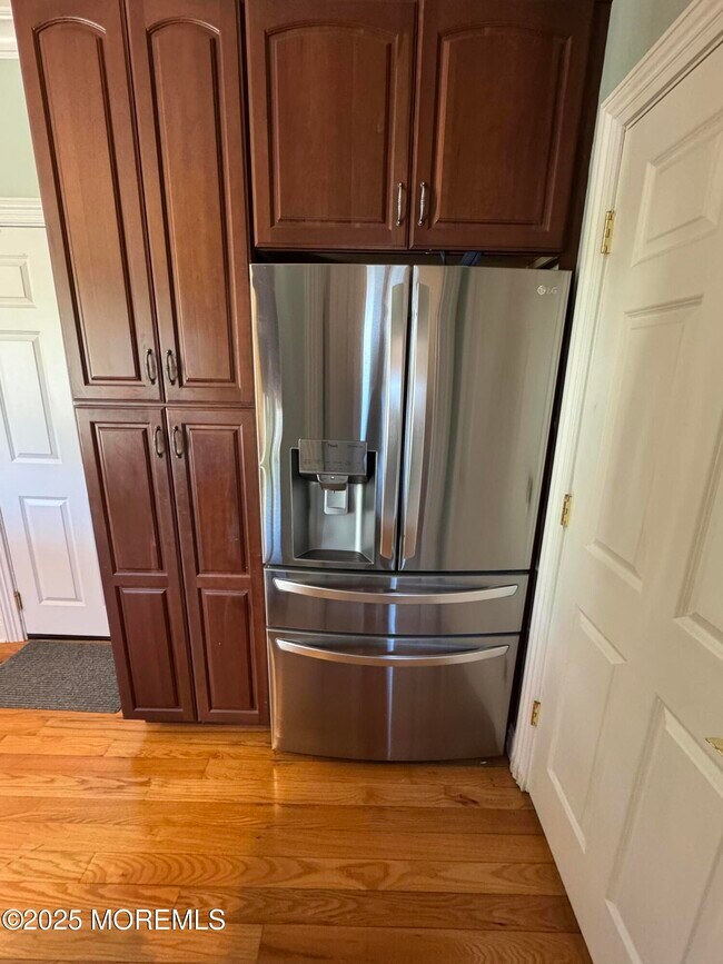 Building Photo - 8 Ave of Two Rivers