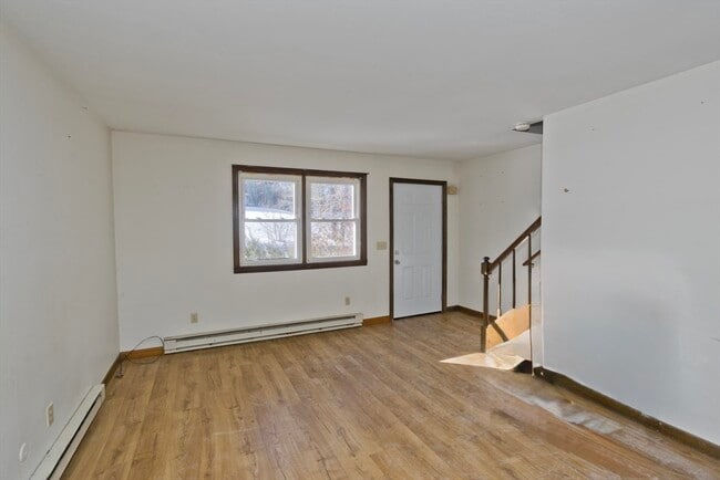 Building Photo - 236 State St