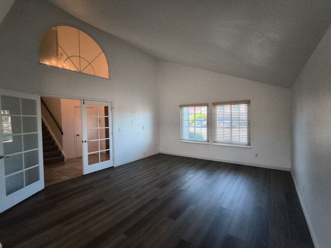 Building Photo - Beautiful and Spacious Two Story 4 Bed/3 Bath Home For Rent In Hercules!!!