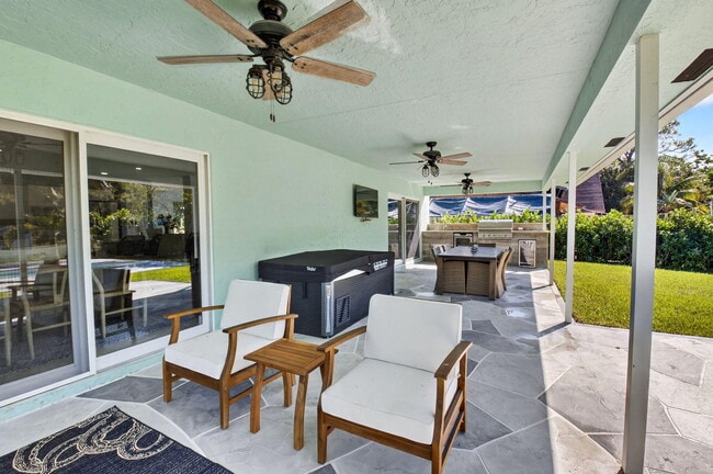 Building Photo - 6701 Hillside Ln