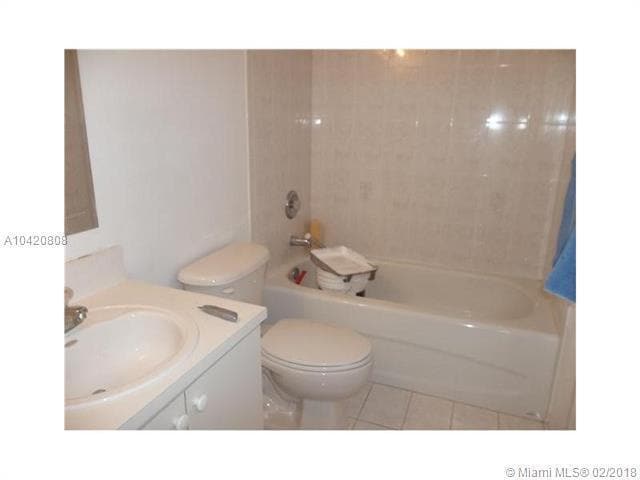 Building Photo - 4946 Leeward Ln