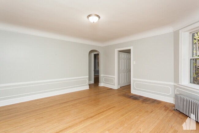 Building Photo - 6149 N Talman Ave