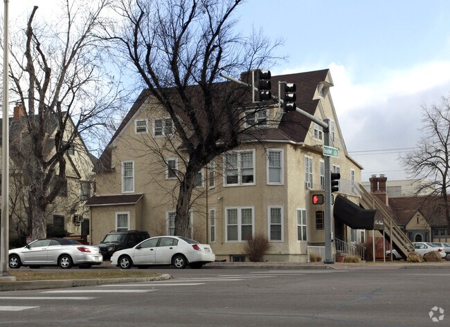 Primary Photo - 2 E Boulder St