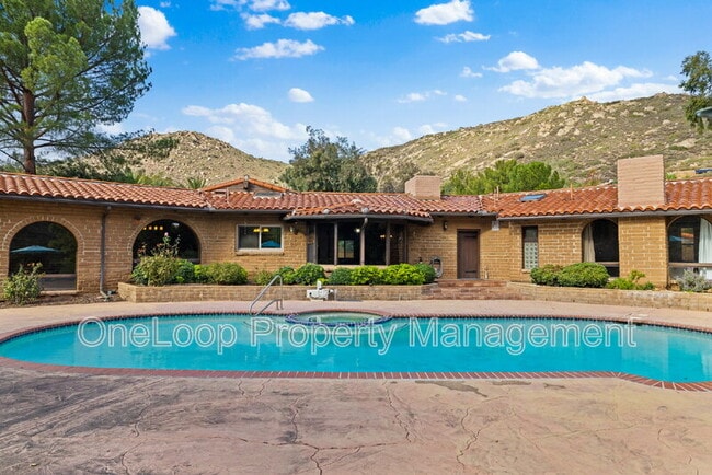 Building Photo - 4085 Via Palo Verde Lago