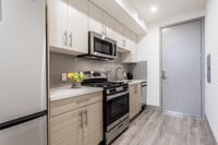 Interior Photo - Lido Apartments - 1039 S Hobart