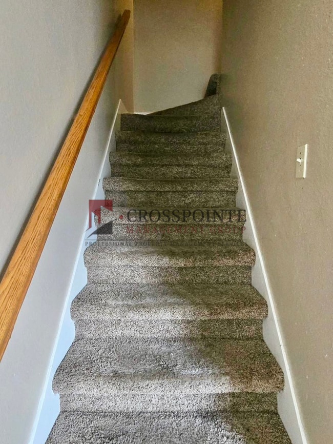 Building Photo - Tour Today! 2/1.5 Townhome in Longview