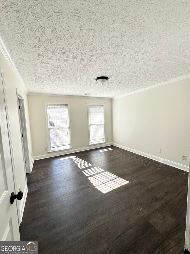 Building Photo - 6284 Southland Ridge