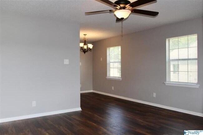 Building Photo - 2702 Wilson Dr NW