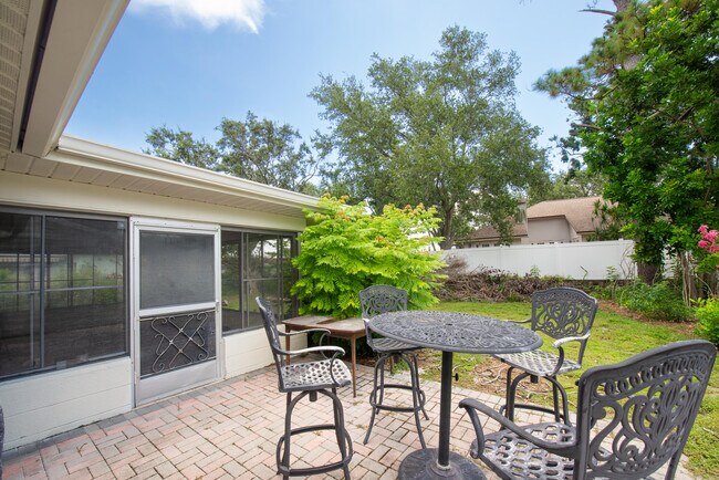 Building Photo - 6143 Tanglewood Dr NE