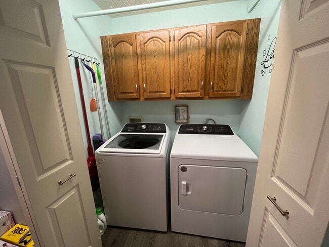 Building Photo - 4406 Willmary Dr