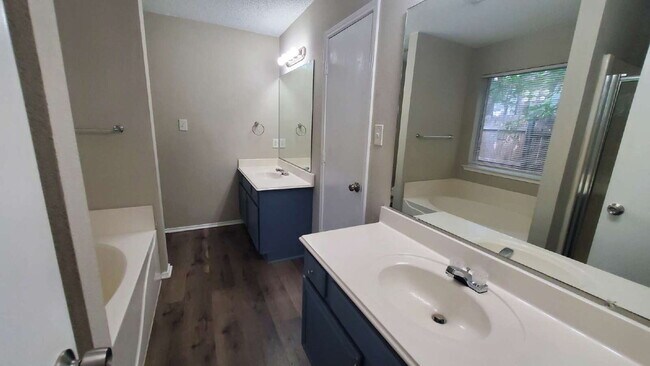 Building Photo - Eagle Mountain-Saginaw ISD, 3 bedrooms, 2 ...