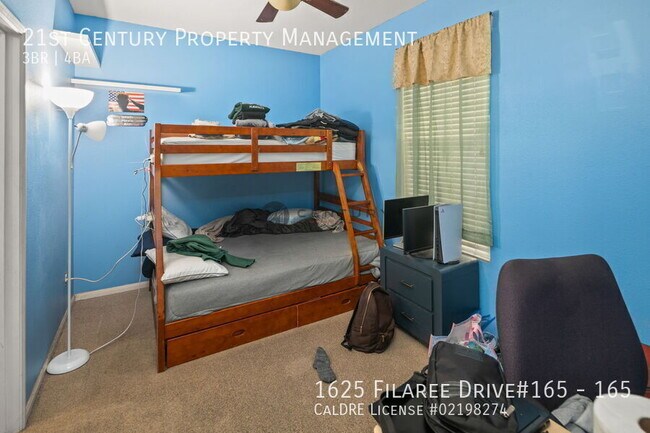 Building Photo - 1625 Filaree Dr
