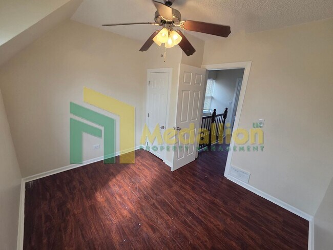 Building Photo - Updated 3-Bedroom Home with Sunroom and Backyard Space