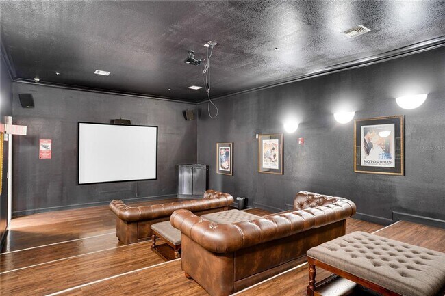 Building Photo - 1810 E Palm Ave