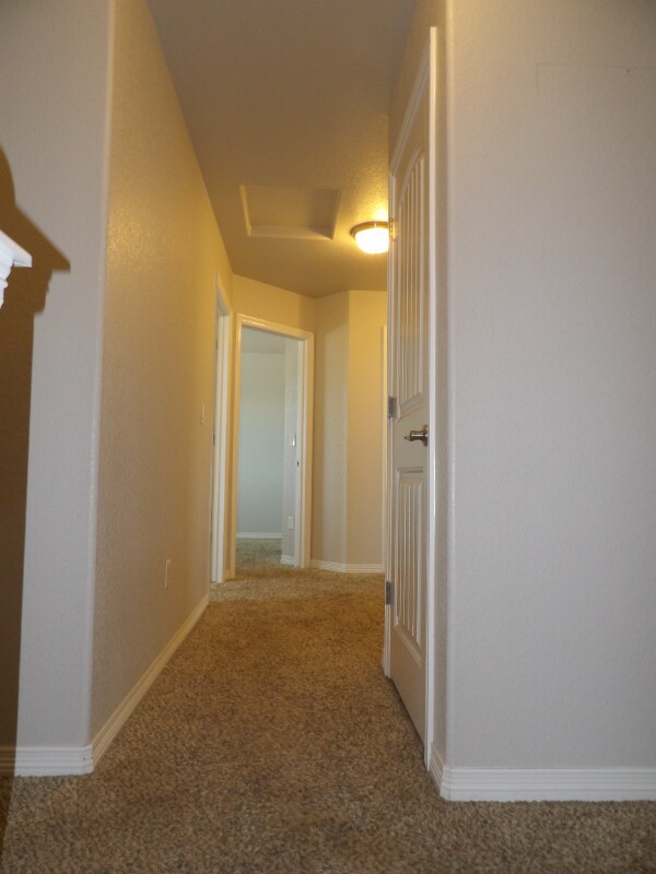 Building Photo - 13534 Park Gate Dr