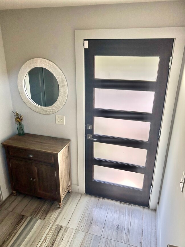 Building Photo - 1672 DeKalb Ave NE