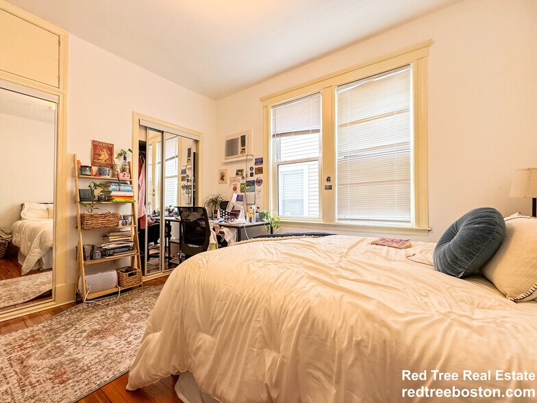 Building Photo - 33 Shannon St