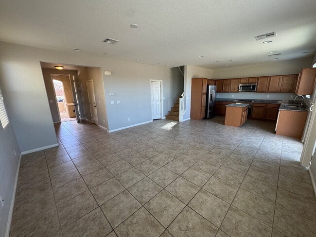 Building Photo - 235 Moonshot St