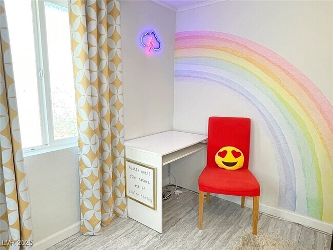 Building Photo - 1932 Hassett Ave