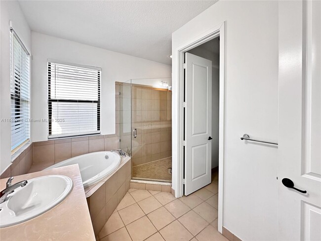 Building Photo - 3275 W 96 Pl