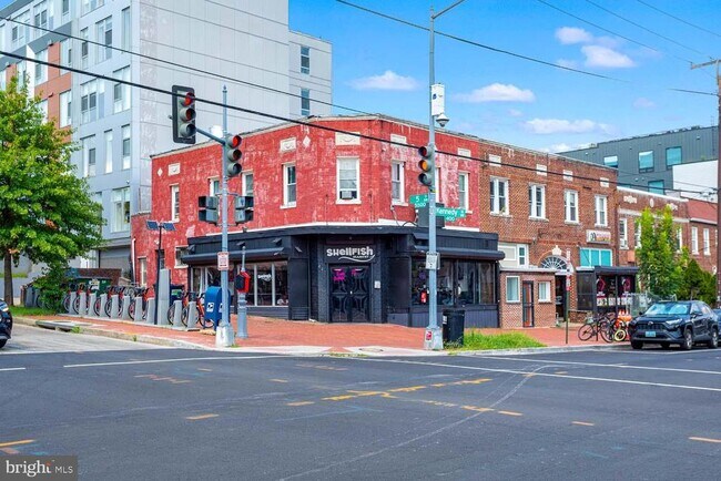 Building Photo - 501 Kennedy St NW