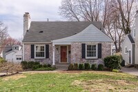 Building Photo - 4016 Hillsboro Rd