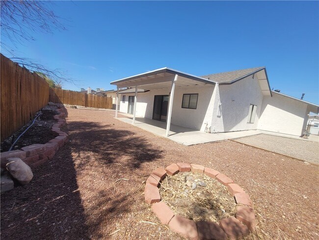 Building Photo - 1529 Taylor Rd