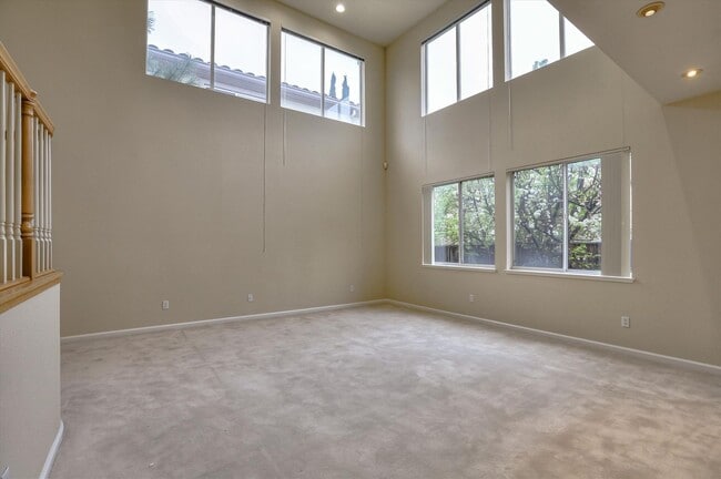 Building Photo - Cupertino Home for Rent!